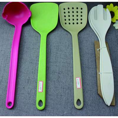 Different Shape Kitchen Tools for Salad or Pasta